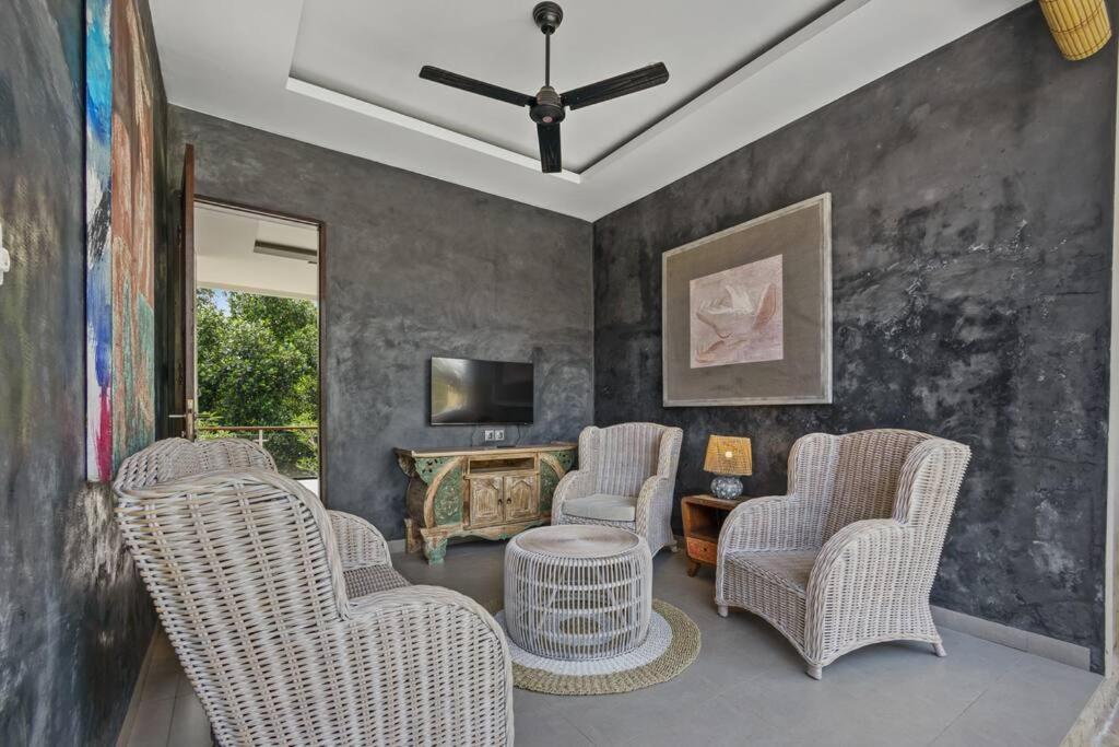 New 4 Bedroom Villa Surrounded By Jungle And Ricefields Ubud  Exterior photo